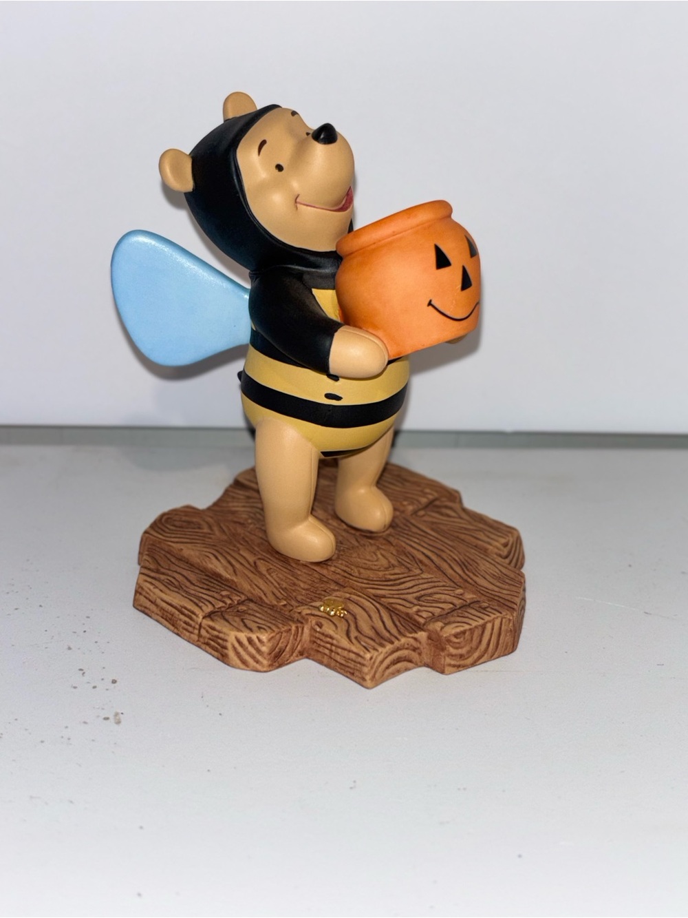 Disney Pooh & Friends Tricks And Treats For Someone Sweet Figurine Halloween